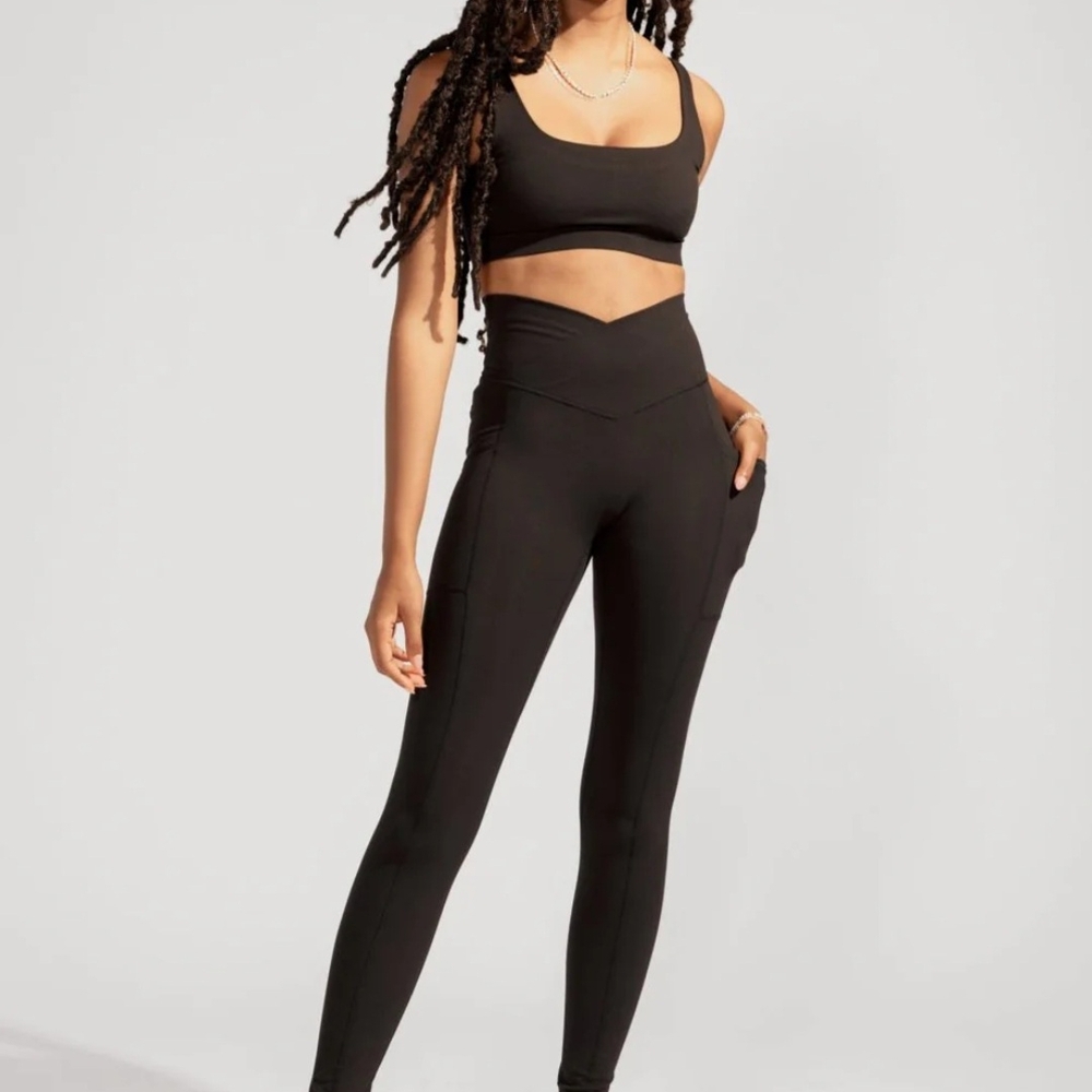 Black POPFLEX Criss Cross Waist Leggings